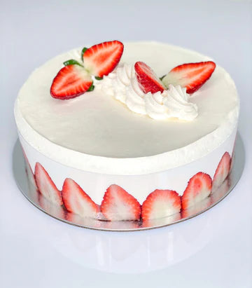 Strawberry chantilly cake